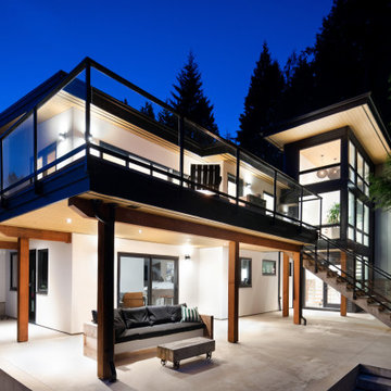 LANTERN HOUSE