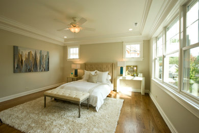 Example of a bedroom design in Chicago