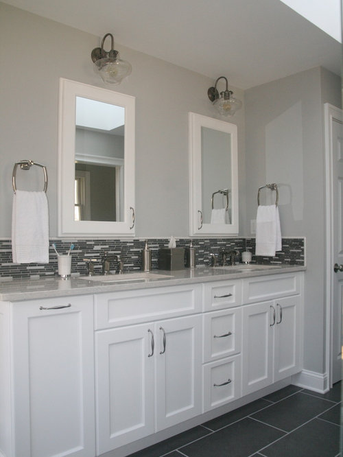 Medium Sized Bathroom Design Ideas, Renovations & Photos