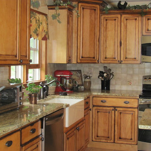 Rustic Farm House Kitchen in Thomaston