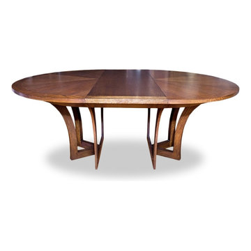 JIUN HO SAVUTI ROUND EXTENSION DINING TABLE