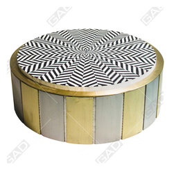 NICKEL EN BRASS COFFEE TABLE -BONE INLAY COFFEE TABLE - Furniture