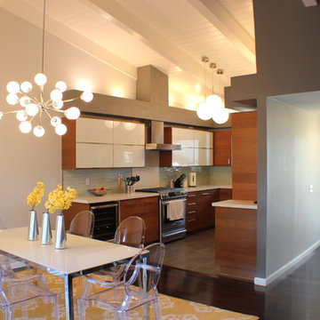 UPTOWN Mid-Century