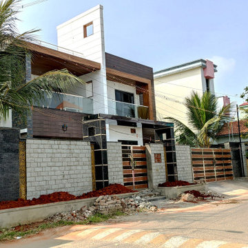 Vairamuthu & Family Residence