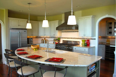 Example of a kitchen design in New York