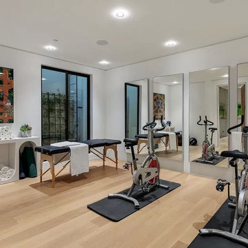 Naturale 7-1/2″ Wide - White Oak Engineered Hardwood Flooring