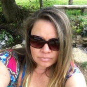 Angela Lynds billede