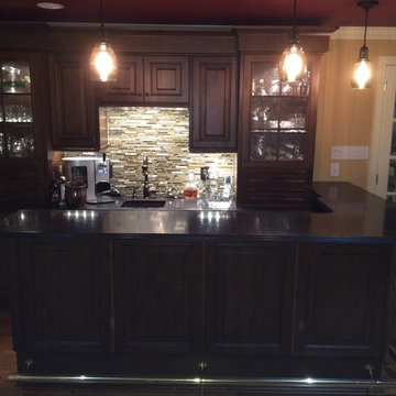 Main Line Custom Bar