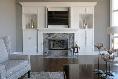 Inspiration for a transitional living room remodel in Chicago