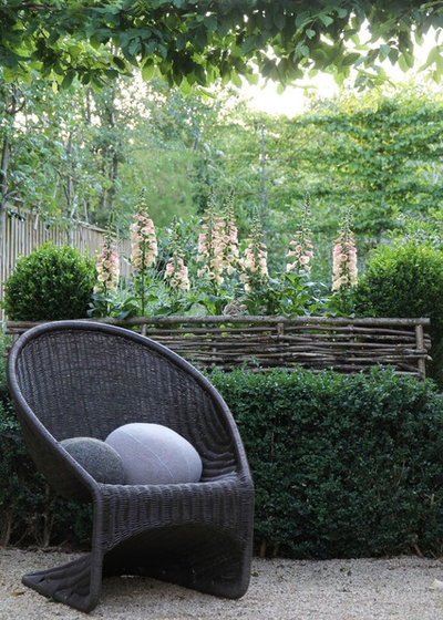 Классический Дворик by Hendy Curzon Gardens Ltd