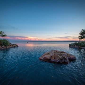 Negative Edge Pool overlooking Lake Texoma (2016)