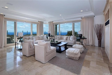 Living room photo in Orange County