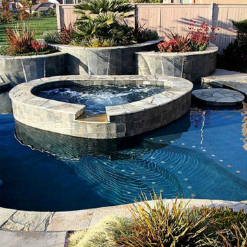 Pool, Spa & Water Features