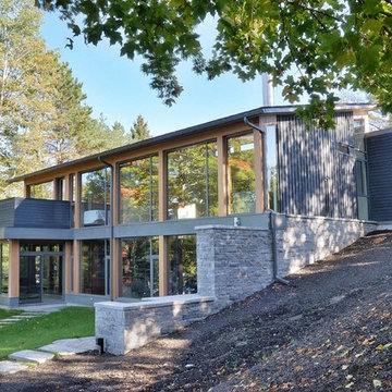 Floor to Ceiling Windows & Lake Views