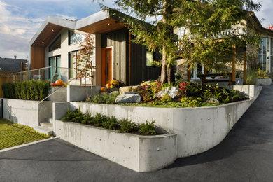 Minimalist home design photo in Vancouver