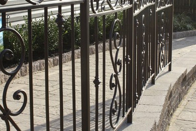 Elegant patio photo in Philadelphia