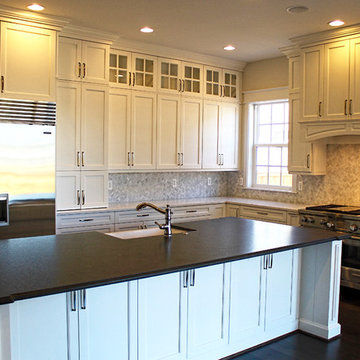 White L-Shape Kitchen Layout with Large Island