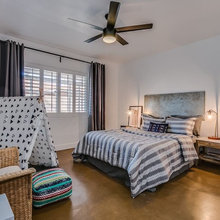 Johnny room