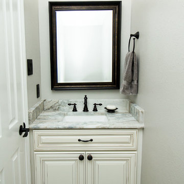 Galleon Oaks - Master Bath & Powder Room