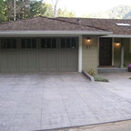 Driveway concrete sealer