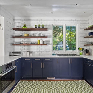 Peachtree Battle Kitchen and Laundry Room