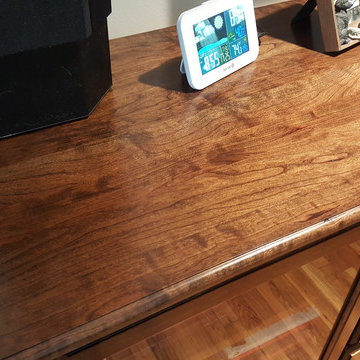 Old Town Daphne Entertainment Console