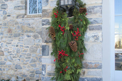 Photo of a traditional landscaping in Philadelphia.