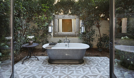 Best of the Week: 31 Breathtaking Bathrooms