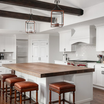 Rustic Entertainer's Kitchen