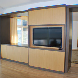 BUILT-INS - Products