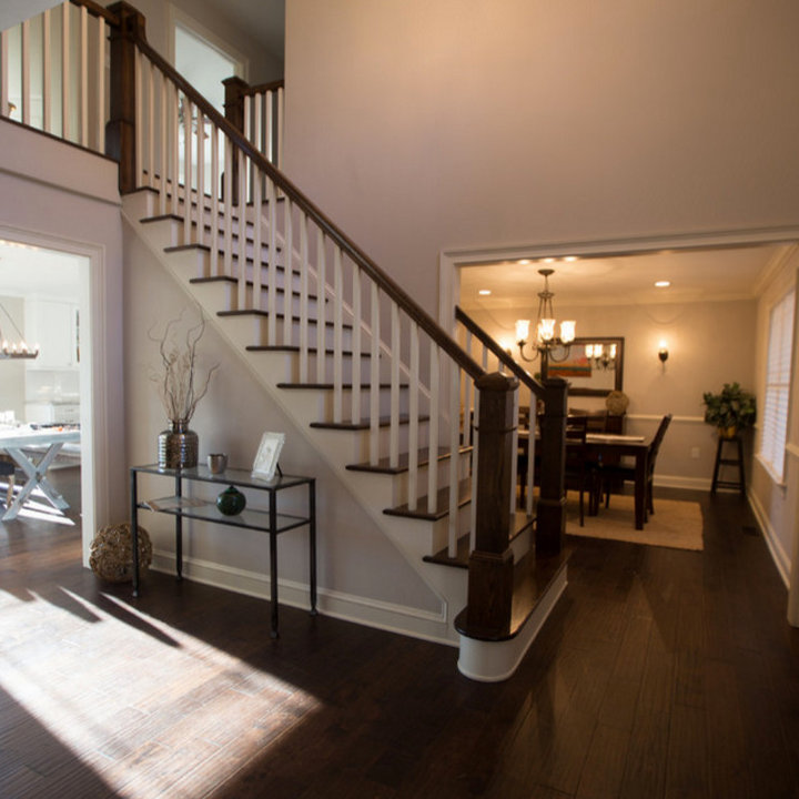Split Foyer - Photos & Ideas