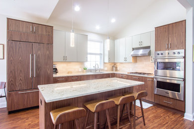 Kitchen - contemporary kitchen idea in Philadelphia