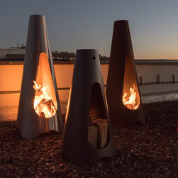 Design Holz Feuers&auml;ule - Indoor Fireplaces