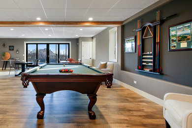Example of a classic home design design in Chicago