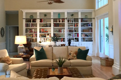 Family room - traditional family room idea in Phoenix