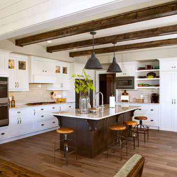 Door style: Pendleton 275 Inset | Species: Paint grade | Finish: White