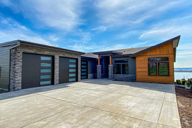 Home design - modern home design idea in Portland