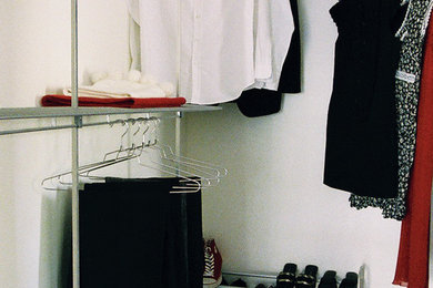 Contemporary storage and wardrobe in Brisbane.