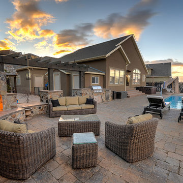 Negative Edge Pool/BBQ Area Draper, Utah #1