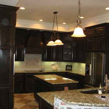 Raised Panel kitchen with divided lite glass doos