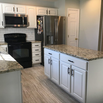 White Painted Kitchen Cabinetry