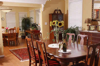 Example of a classic dining room design in Baltimore