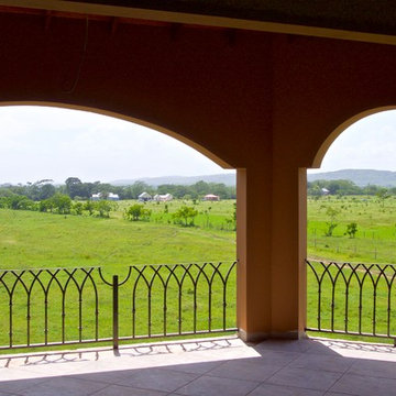 Carmelita Gardens, Belize