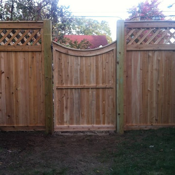 West Hartford | Cedar Tongue & Groove Lattice Top Estate Fence