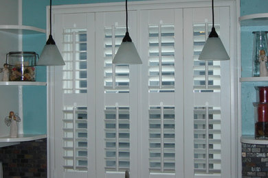 Elegant home design photo in Other
