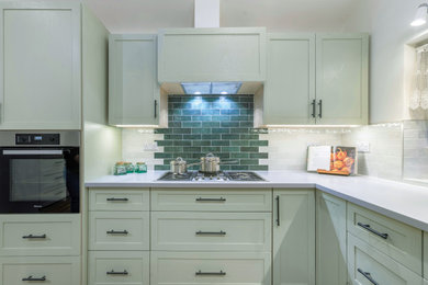 A Kitchen Extension in Shades of Green