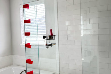 Example of an open shower design in Houston