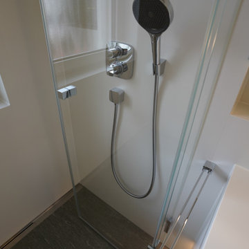 Aus einem Badezimmer wird ein Duschbad der extra Klasse