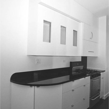 New York City Kitchen: Mirror and Golden Proportions