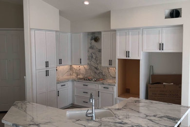 Kitchen - contemporary kitchen idea